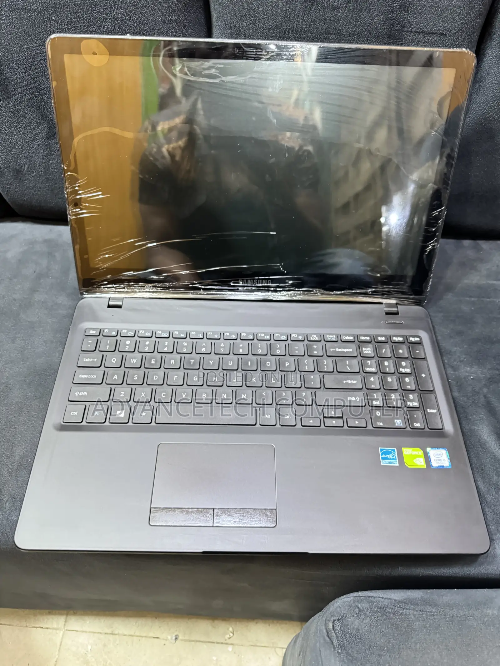 Laptop Samsung NP530U4C 8GB Intel Core i5 SSD 256GB