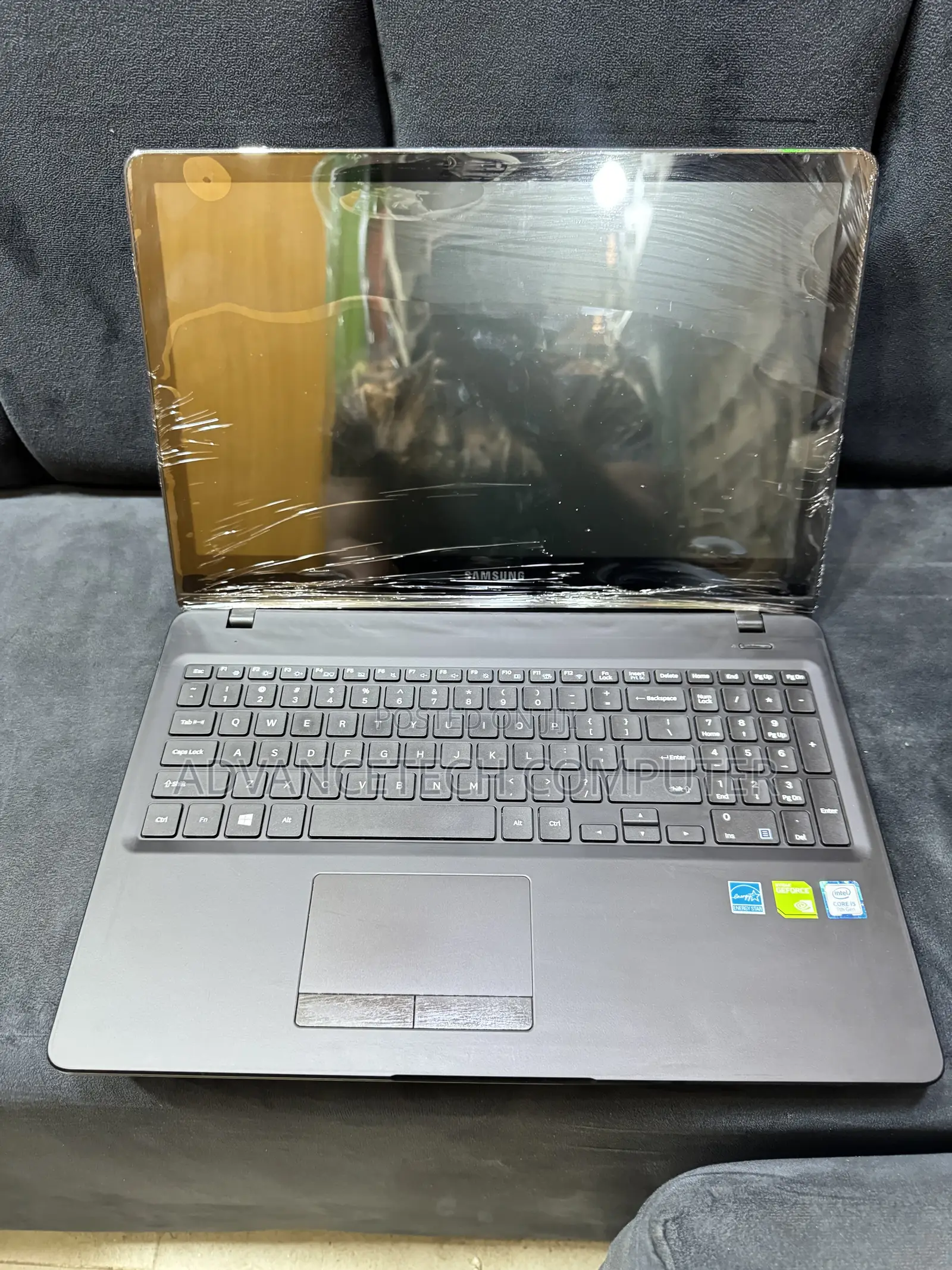 Laptop Samsung NP530U4C 8GB Intel Core i5 SSD 256GB