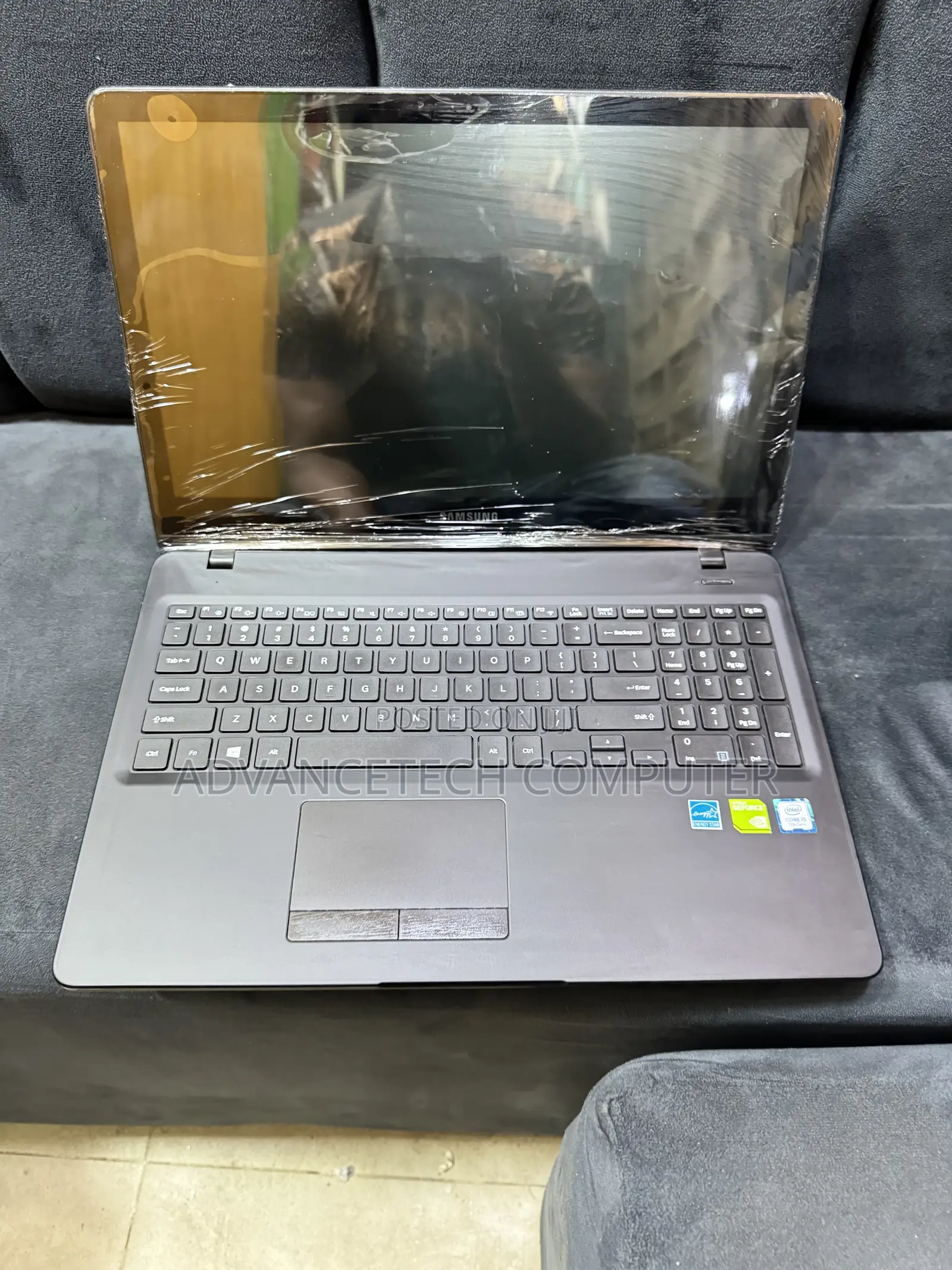 Laptop Samsung NP530U4C 8GB Intel Core i5 SSD 256GB