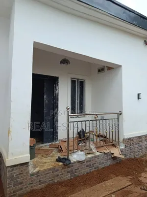 1bdrm Block of Flats in Uyo for rent