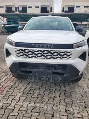 New Toyota Hilux 2026 White