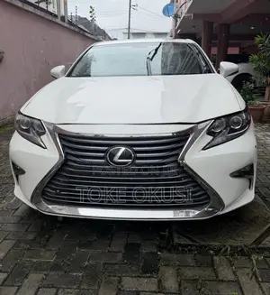Lexus ES 350 FWD 2015 White
