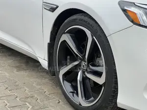 Honda Accord 2018 White