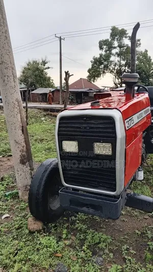 Tractor Massey Ferguson