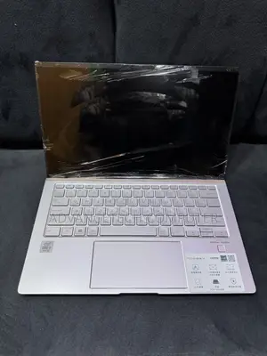 Laptop Asus Zenbook 14 32GB Intel Core i7 SSD 256GB