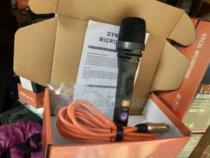 JBL Wire Microphone