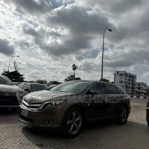 Toyota Venza 2013 Gold