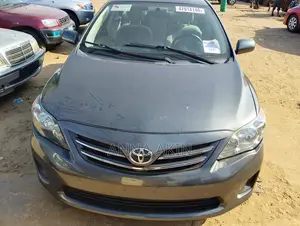 Toyota Corolla LE Special Edition 4dr Sedan (1.8L 4cyl 4A) 2013 Gray