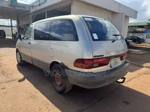Toyota Previa 1991 Silver