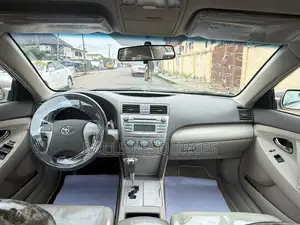 Toyota Camry LE 4dr Sedan (2.4L 4cyl 5A) 2007 Gold