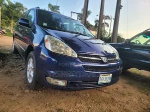 Toyota Sienna LE AWD 2005 Blue