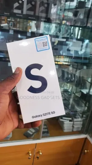 New Samsung Galaxy S21 FE 5G 128 GB Black