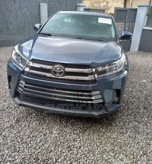 Toyota Highlander 2019 Blue
