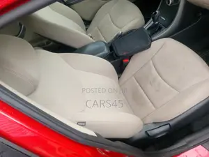 Hyundai Elantra 2015 Red