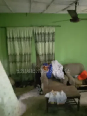 3bdrm Bungalow in Agric for sale