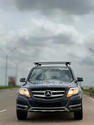 Mercedes-Benz GLK-Class 350 2014 Black