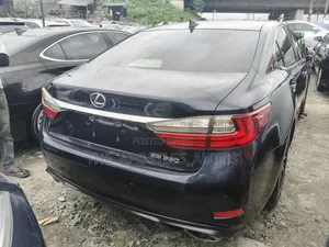 Lexus ES 2016 Black