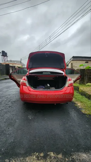 Toyota Camry 2009 Red
