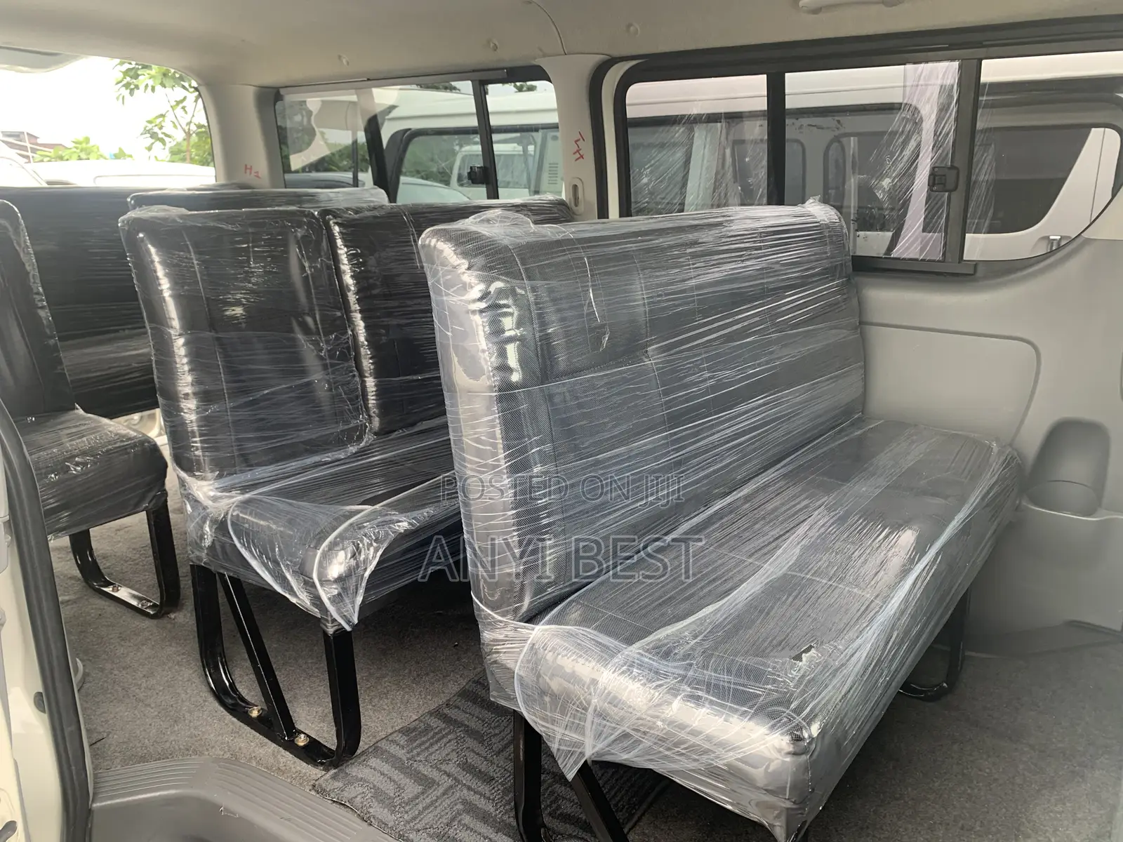 Toyota HiAce 2015 White