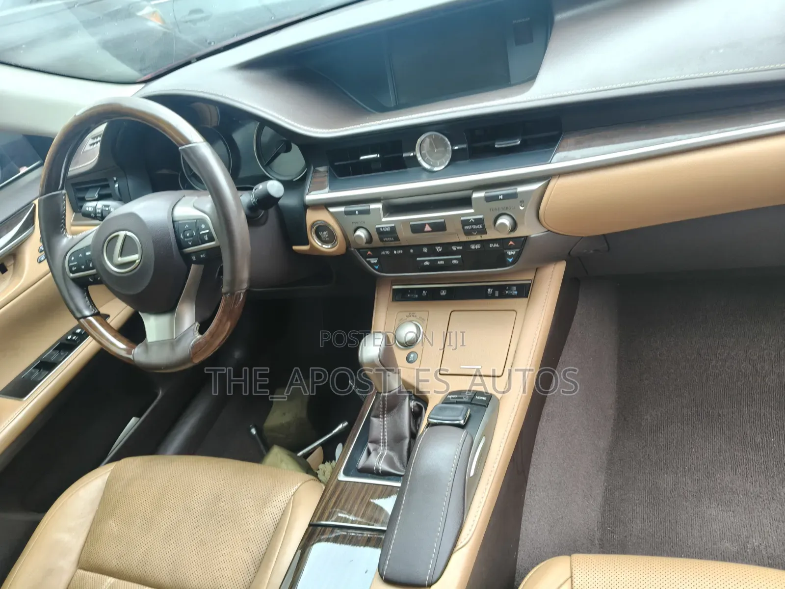 Lexus ES 2016 Red