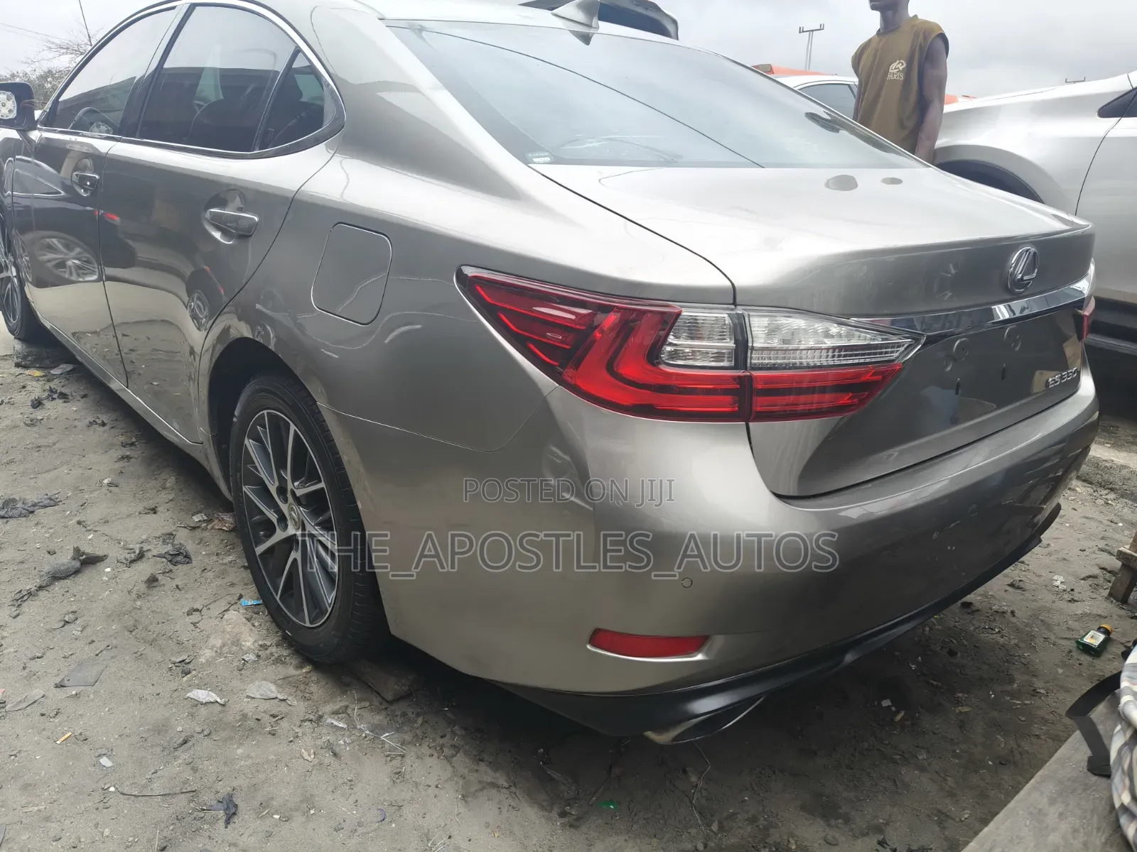 Lexus ES 2017 Gold