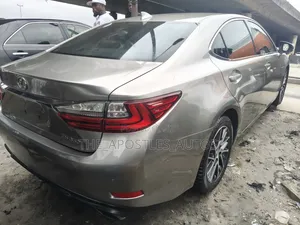 Lexus ES 2016 Gold