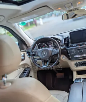 Mercedes-Benz GLE-Class 2018 White