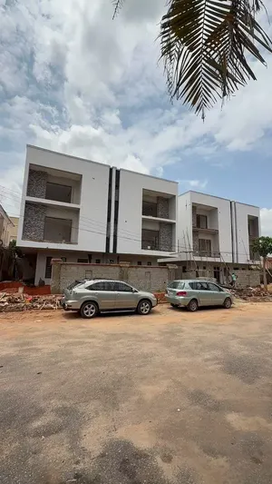 4bdrm Duplex in Phase2 for sale