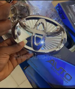 Toyota Front Grill Logo With Led Light