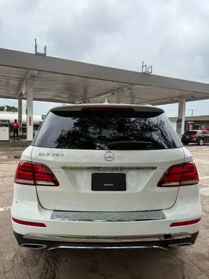 Mercedes-Benz GLE-Class GLE 350 2017 White