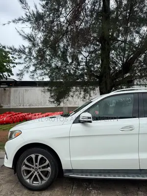 Mercedes-Benz GLE-Class GLE 350 2017 White