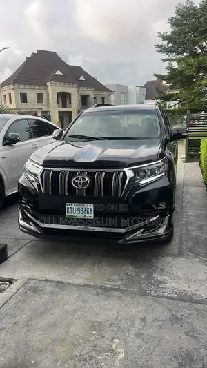 Toyota Land Cruiser Prado 2011 Black