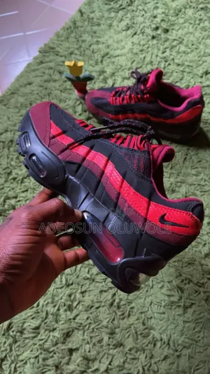 I Have This Nike Sneakers for Sale It Was Sent for Me From Uk