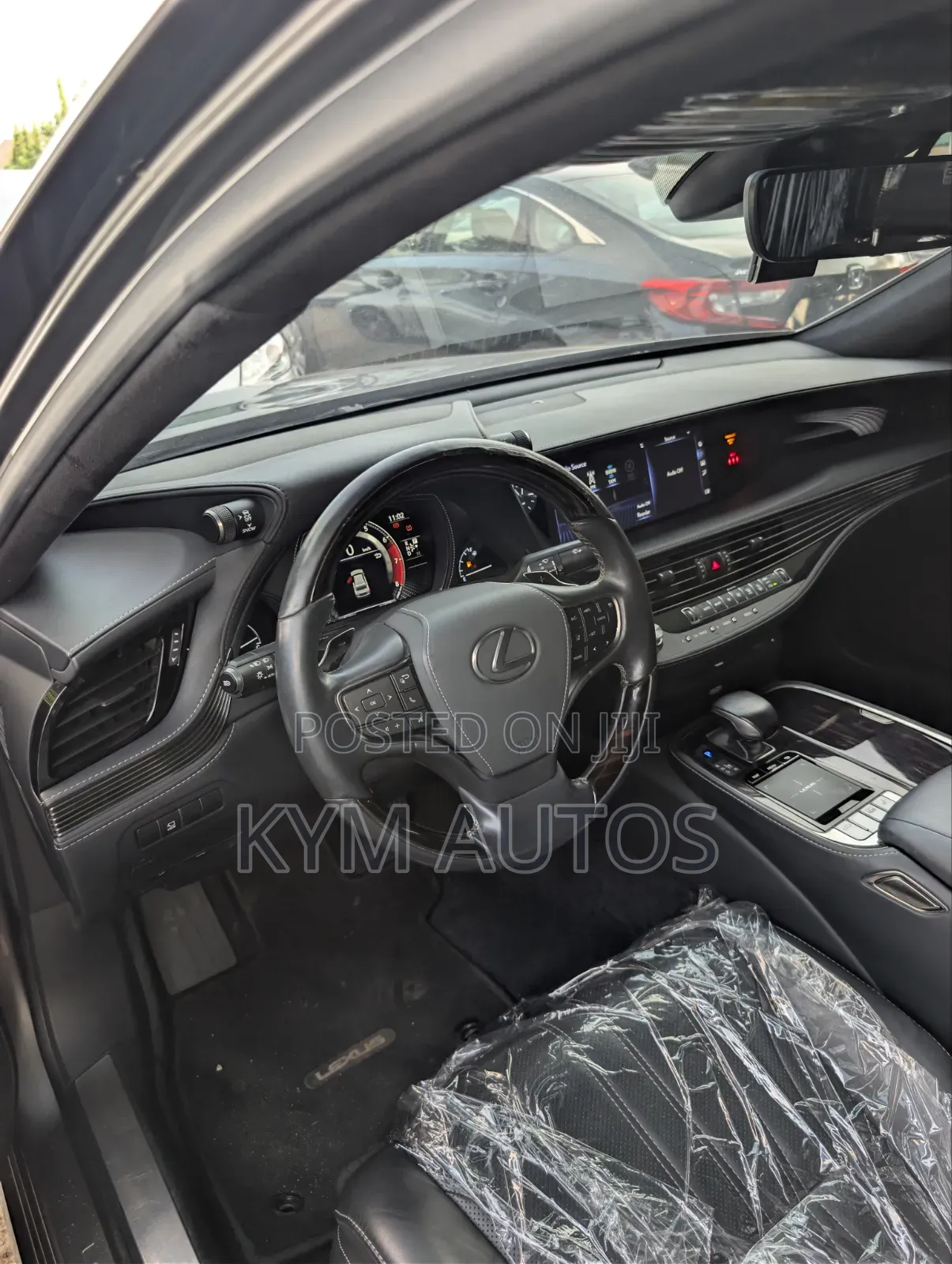 Lexus LS 2018 Brown