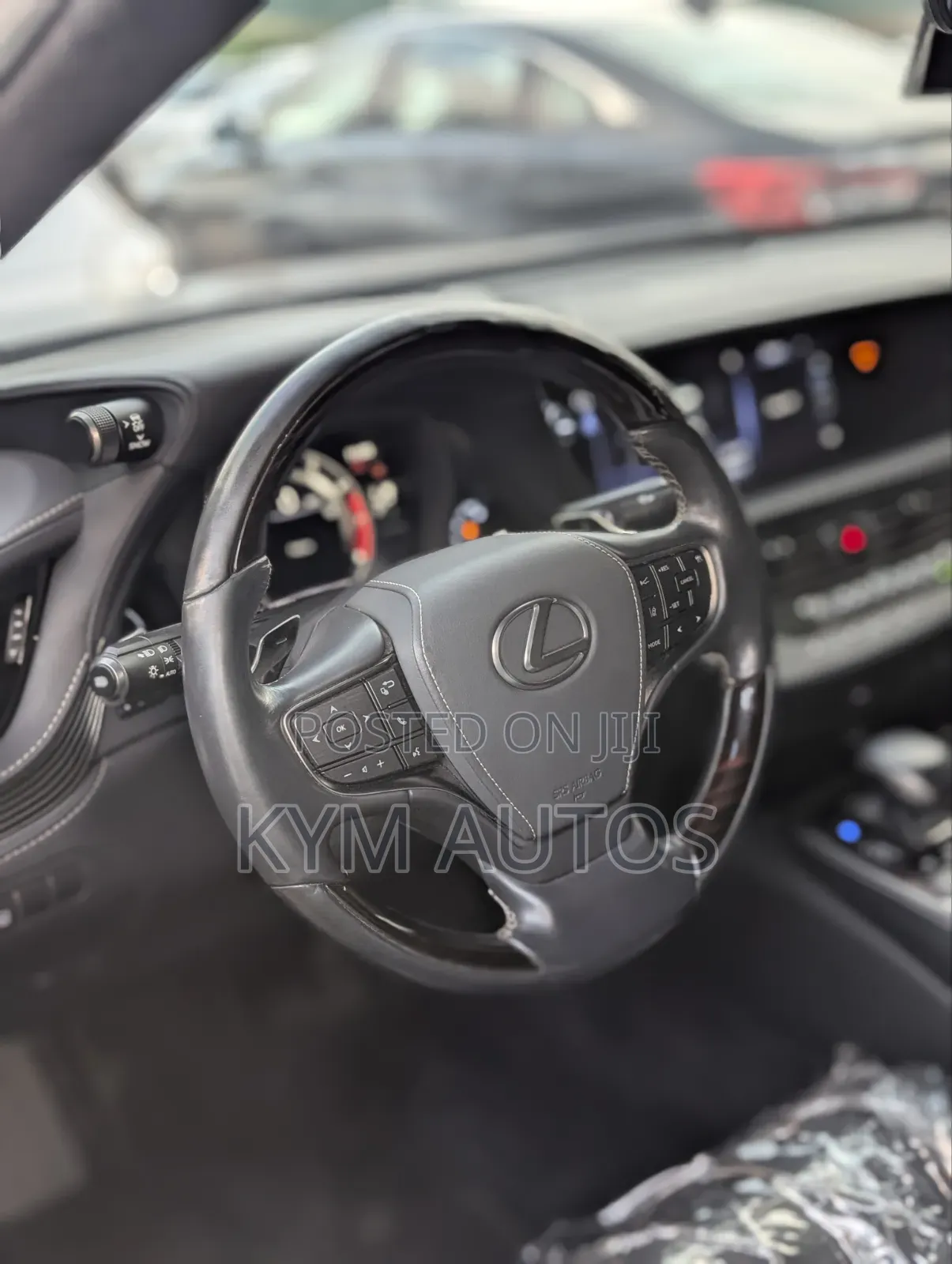 Lexus LS 2018 Brown