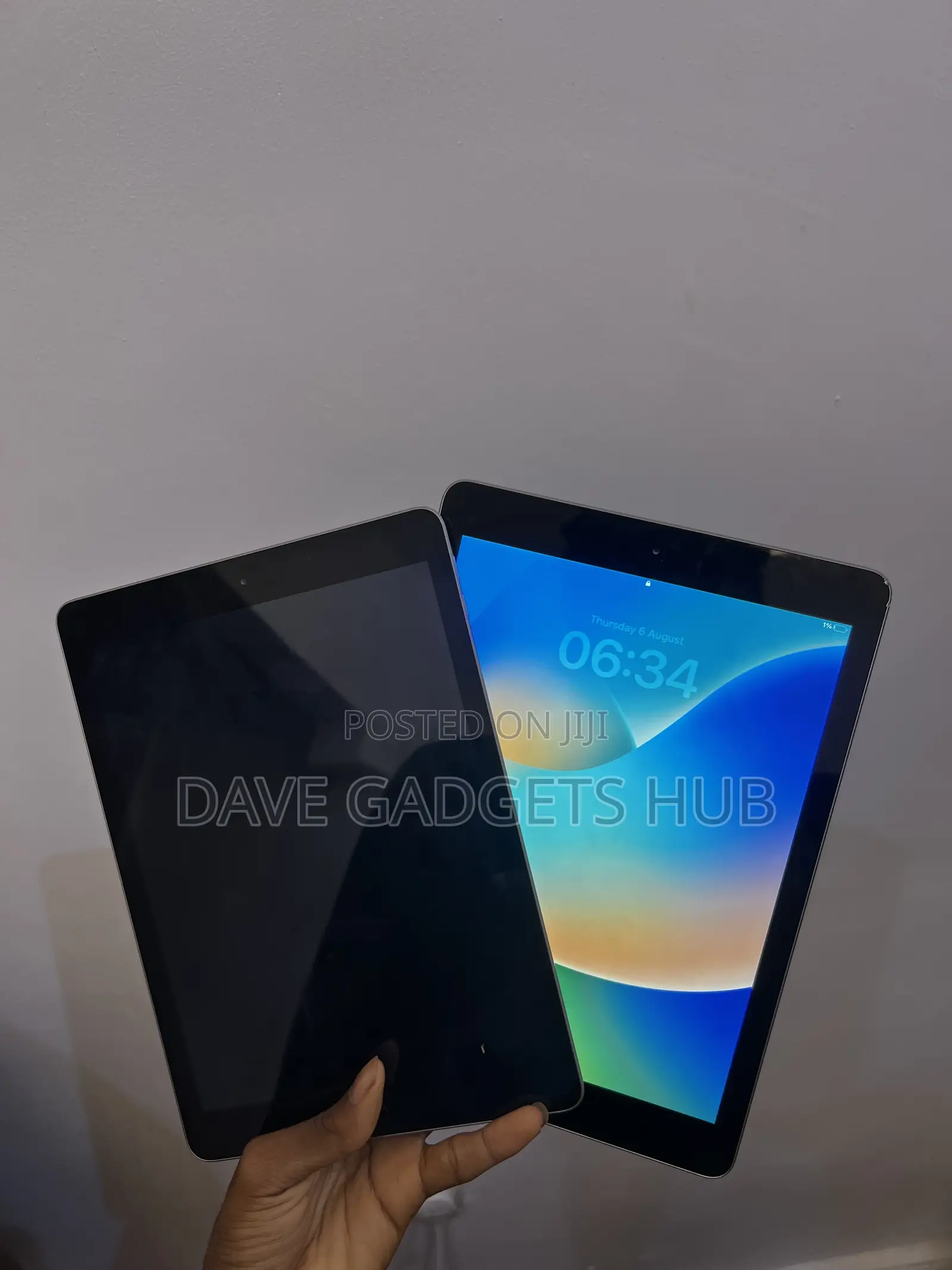 Apple iPad 9.7 32 GB Gray
