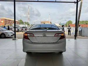 Toyota Camry 2012 Silver