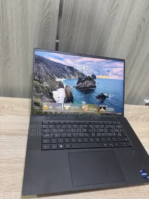 Laptop Dell Precision 5680 32GB Intel Core i9 SSD 1T