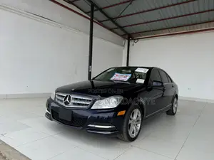 Mercedes-Benz C300 2013 Blue