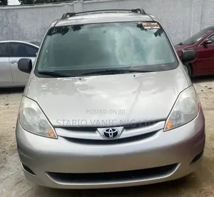 Toyota Sienna 2006 Silver