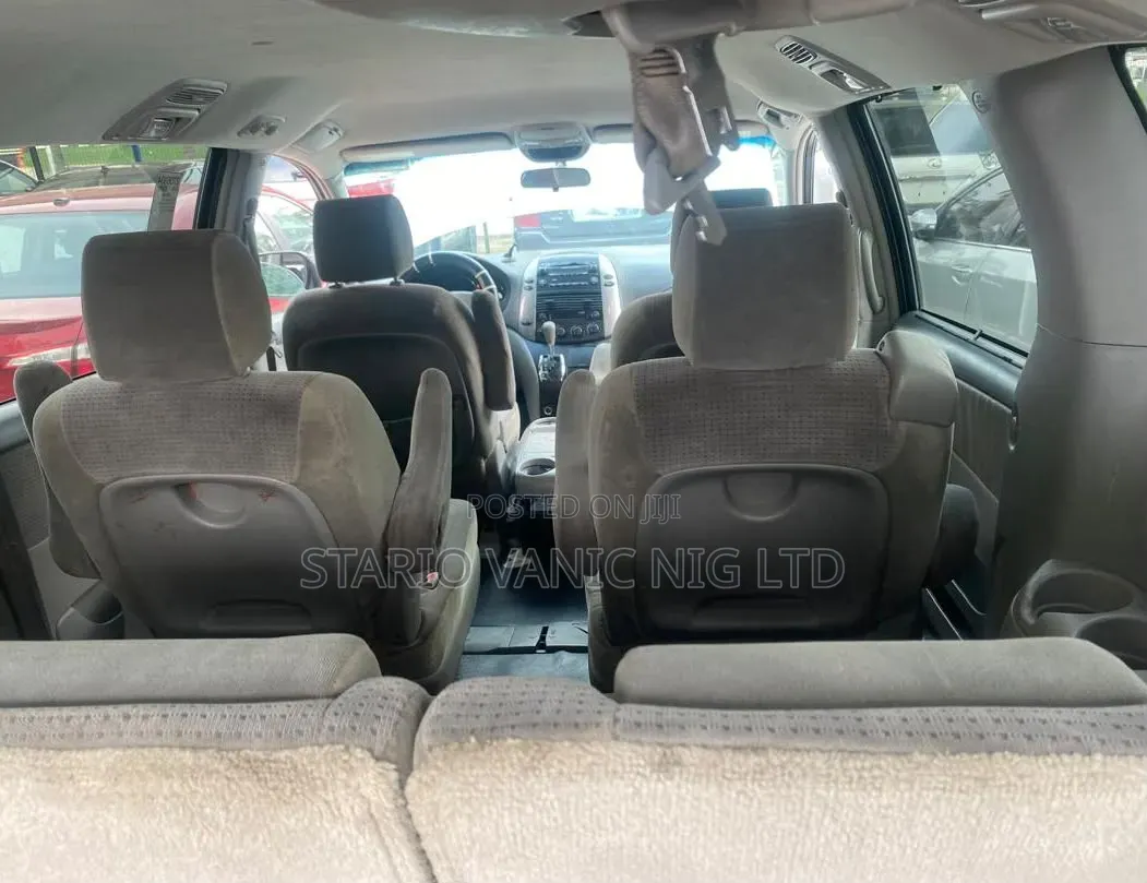Toyota Sienna 2006 Silver
