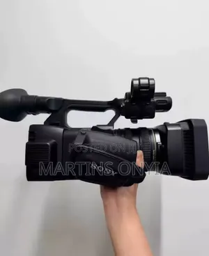 Sony FDR-Ax1e Handy Camcorder