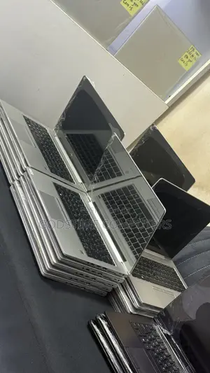 New Laptop HP 8GB AMD Ryzen 5 SSD 256GB