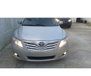 Toyota Camry 2011 Silver
