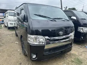 Toyota HiAce 2016 Black