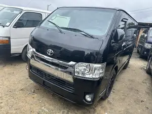 Toyota HiAce 2016 Black