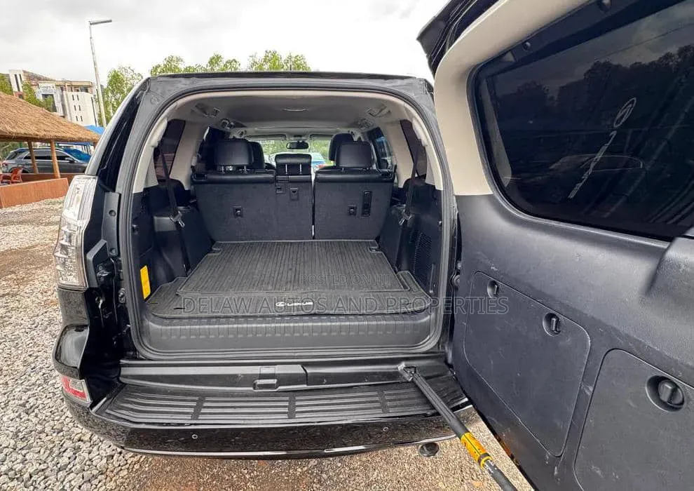 Lexus GX 2017 Black