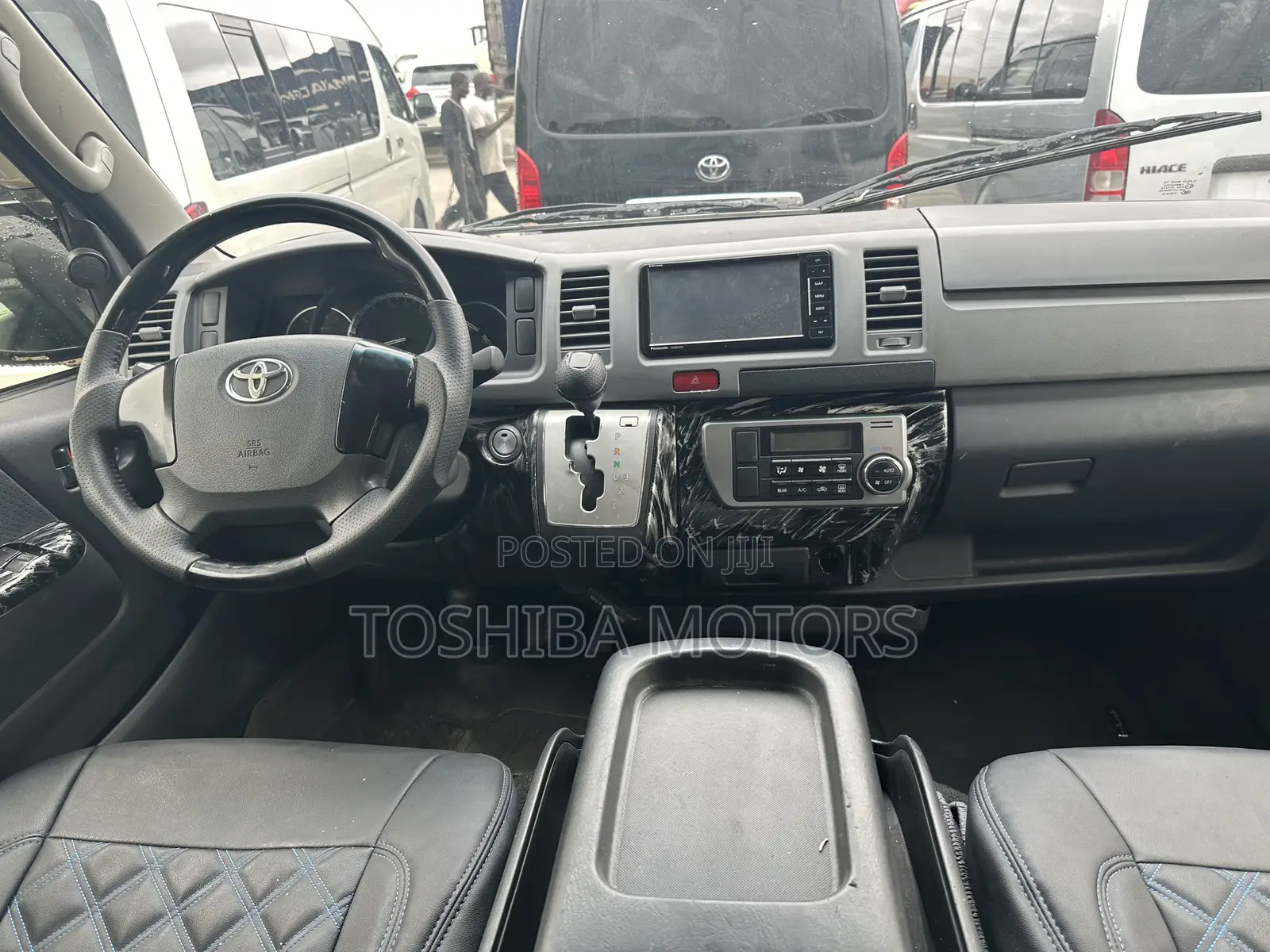 Toyota HiAce 2016 Black