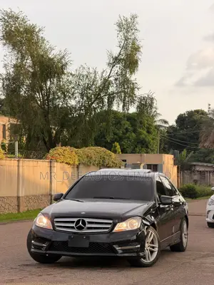 Mercedes-Benz C300 2013 Black