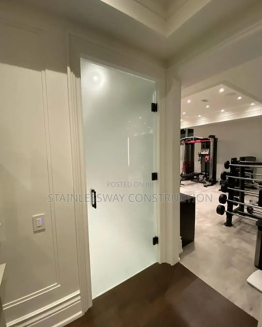 Executive Office Glass Partition With Premium Quality Finish